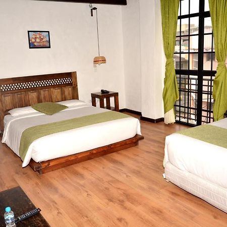 Hostal Noris Алауси Экстерьер фото