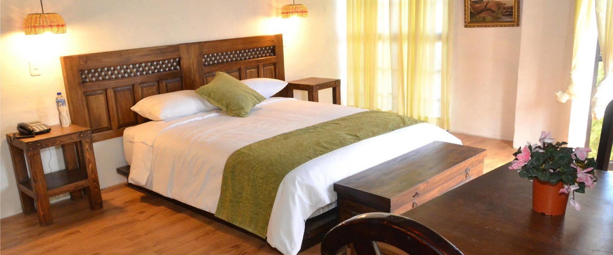 Hostal Noris Алауси Экстерьер фото