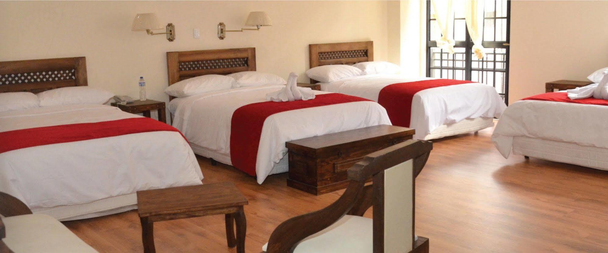 Hostal Noris Алауси Экстерьер фото