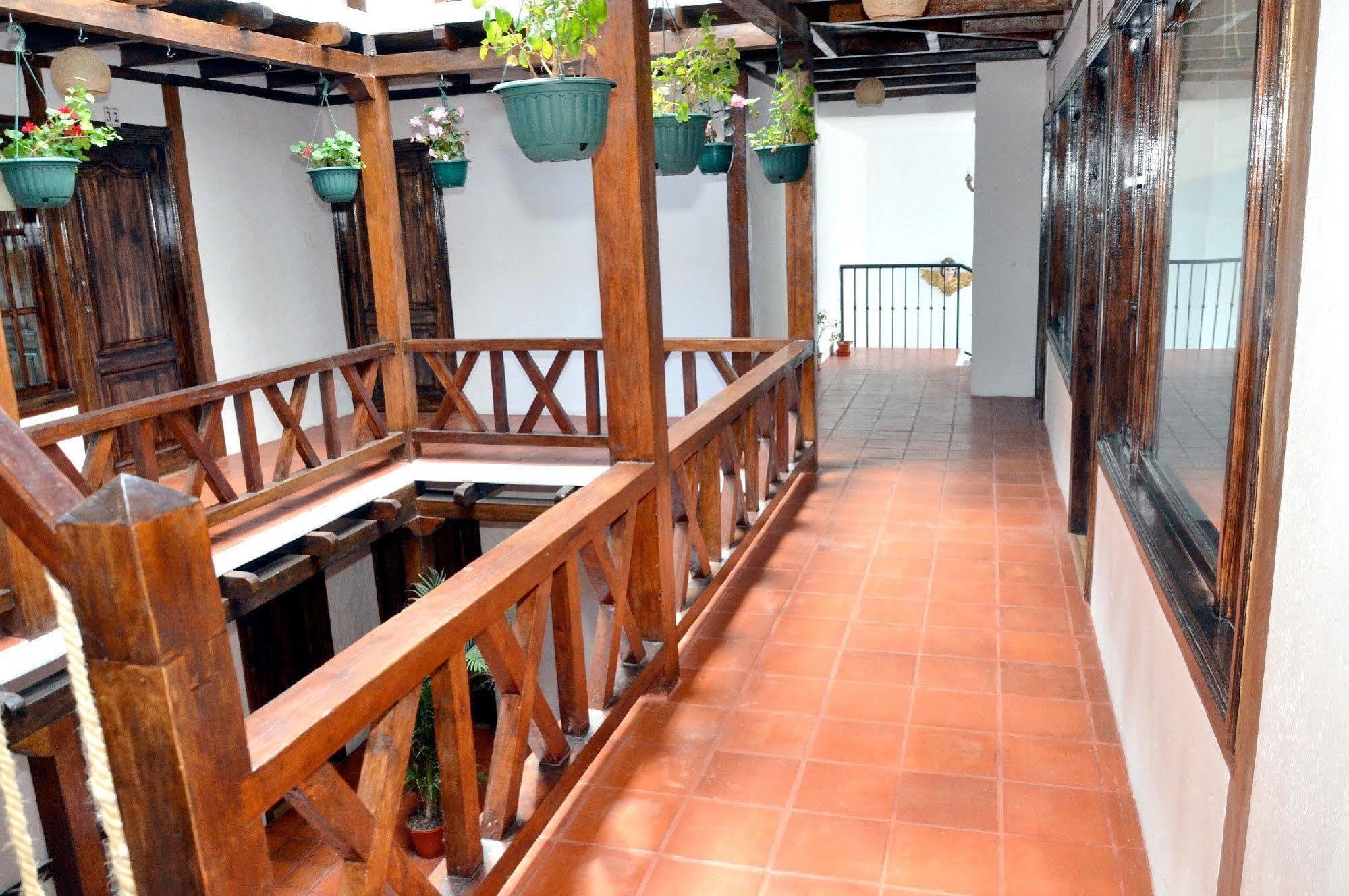 Hostal Noris Алауси Экстерьер фото