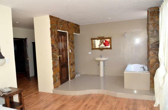 Hostal Noris Алауси Экстерьер фото