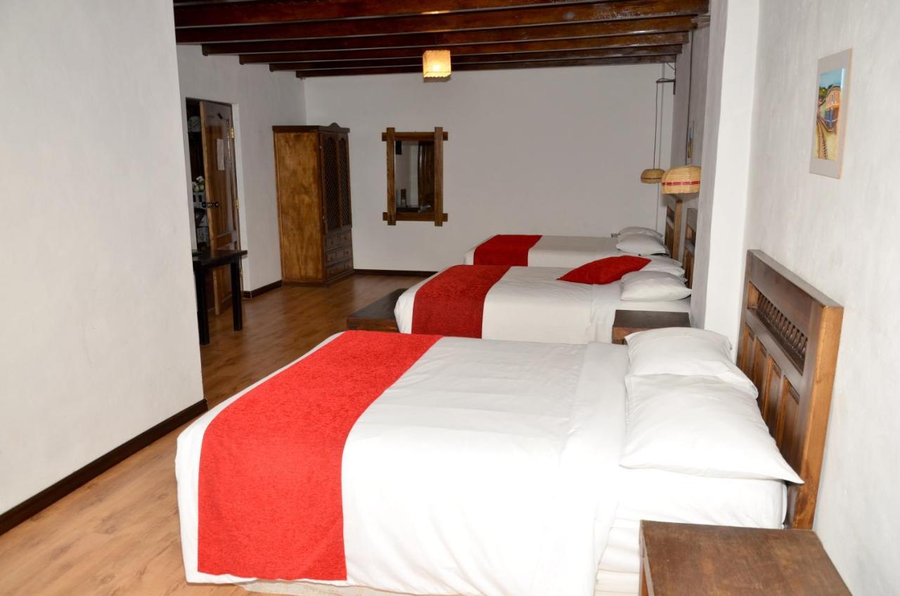 Hostal Noris Алауси Экстерьер фото