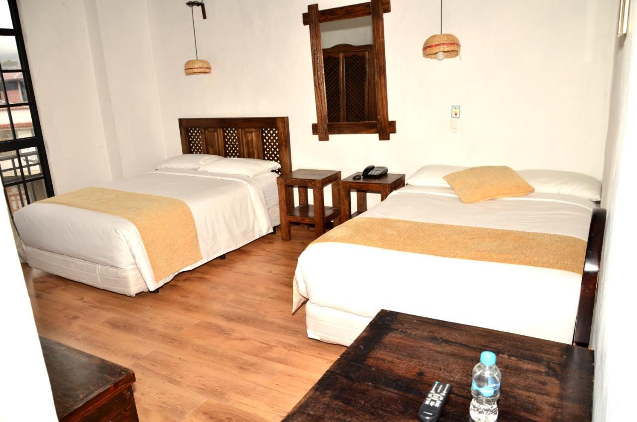 Hostal Noris Алауси Экстерьер фото