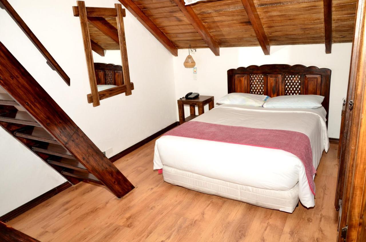 Hostal Noris Алауси Экстерьер фото